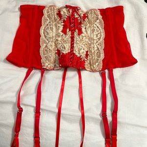 Red and gold holiday garter belt
